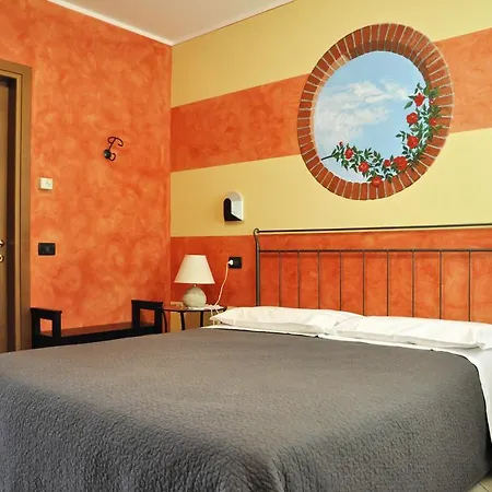 Agriturismo Revello Отель типа 