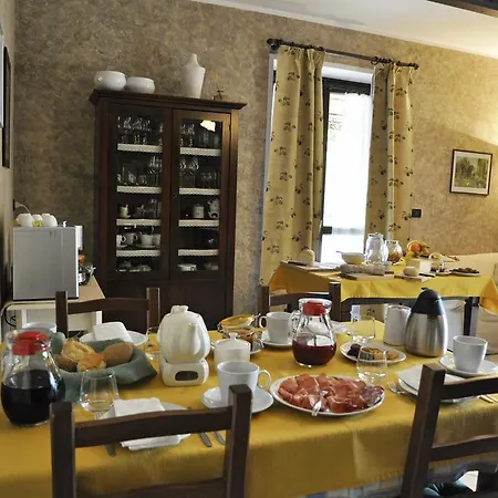 Agriturismo Revello Отель типа 