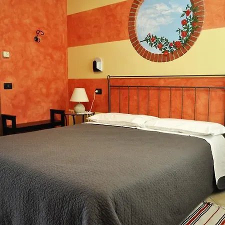 Agriturismo Revello Отель типа 